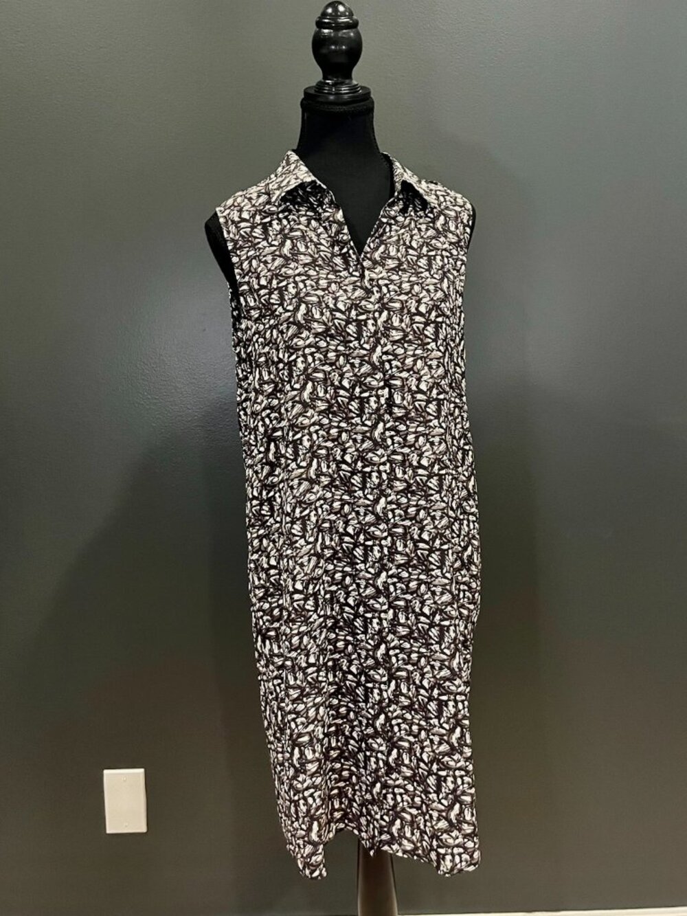 Theory Black Shalyee Sevona Ruched Sleeveless Dress